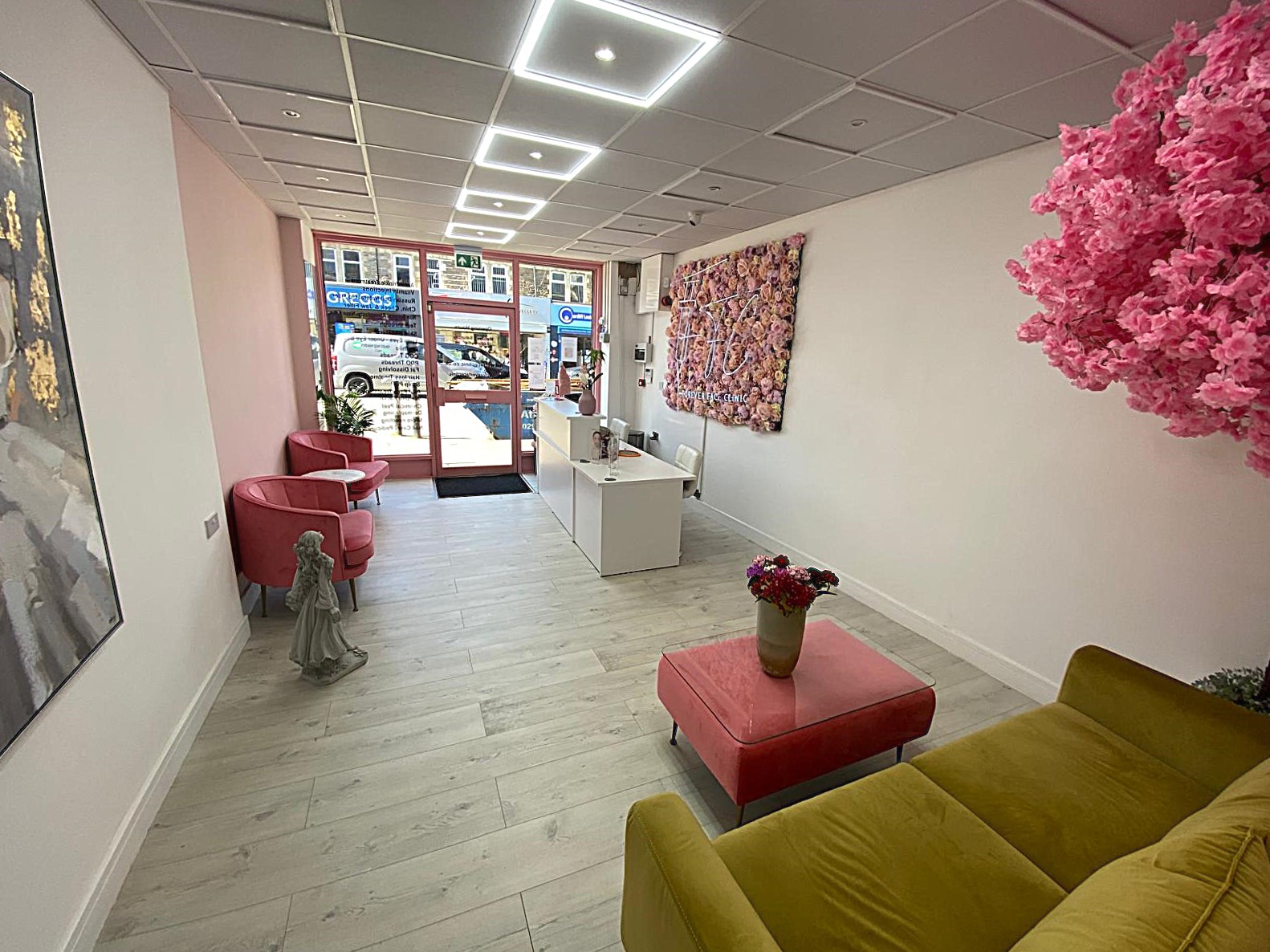 Nail Salons In Cardiff City Centre
