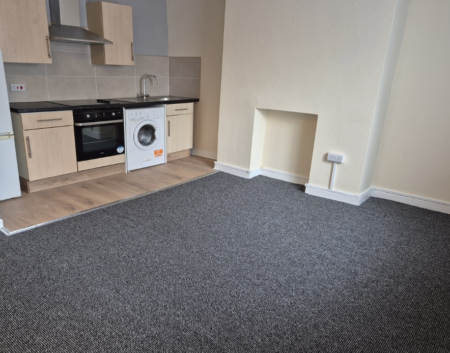 £725 PCM, Furnished (White Goods Included) One Double Bedroom First Floor Flat in Partridge Road, Roath, Cardiff, CF24 3QW
